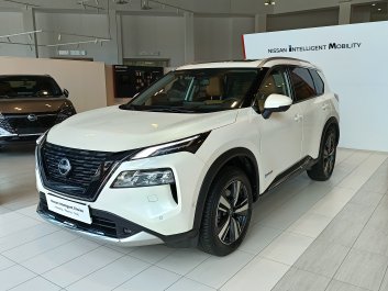 Nissan X-Trail Tekna  4WD 2024R.<br /><small>(Samochód demonstracyjny)</small>