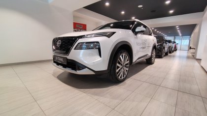 Nissan X-Trail e-POWER / Hybryda / Tekna / Pakiet Premium / Felgi 20" / 4WD / 7 osobowy  4WD 2025R.