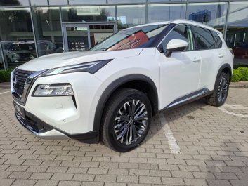 Nissan X-Trail Tekna   2025R.