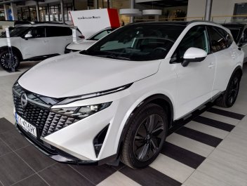 Nissan Qashqai 1,3 DIG-T 158[KM] XTRONIC 2WD TEKNA, BOSE   2024R.<br /><small>(Samochód demonstracyjny)</small>