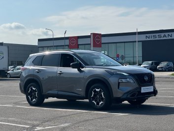 Nissan X-Trail e-POWER 213KM 4WD N-Trek 7 osobowy  4WD R.<br /><small>(Samochód używany)</small>