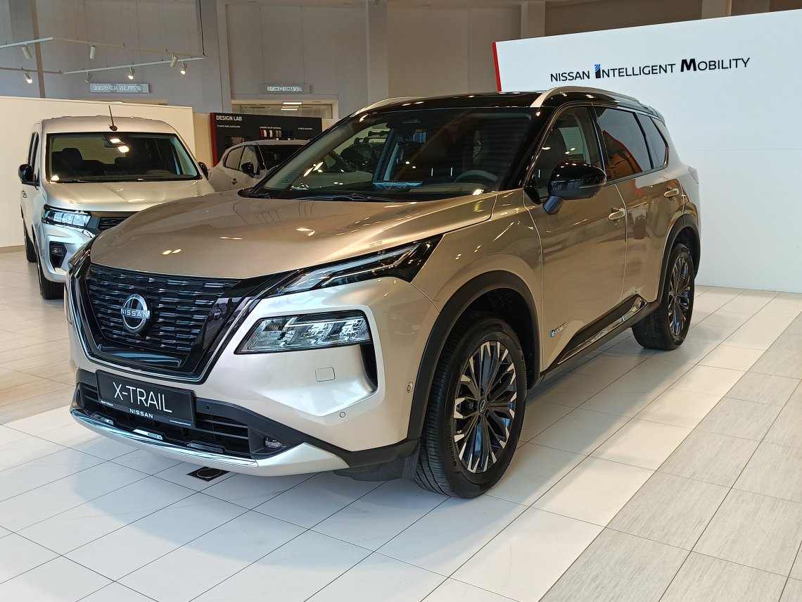 Nissan X-Trail Tekna  4WD R.