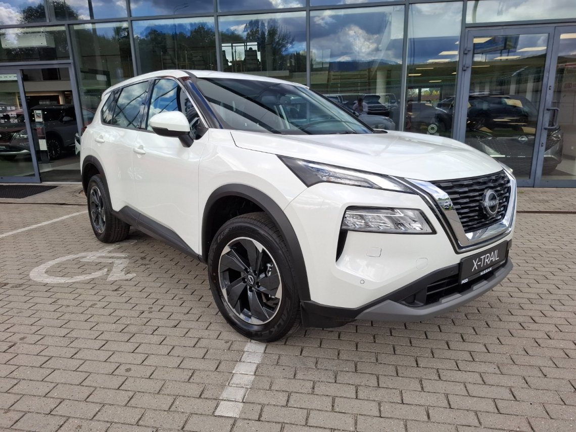 Nissan X-Trail Acenta   R.